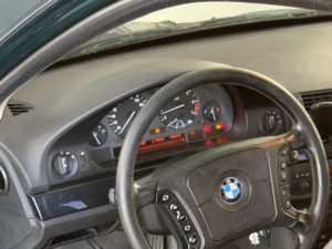 Загорелись ошибка на 525 BMW