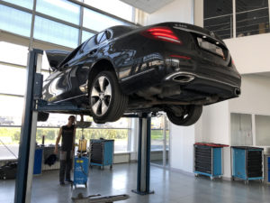 Замена масла на Е класс